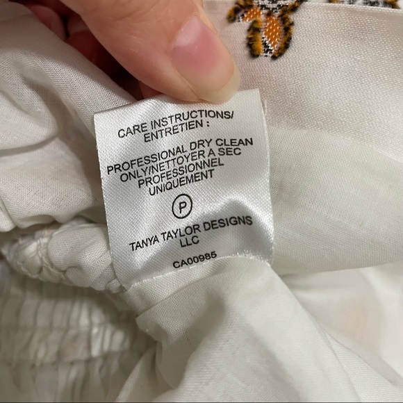 TANYA TAYLOR NWT Cream Smocked Silk Blend Floral Emma Top Size Large - Picture 4 of 10